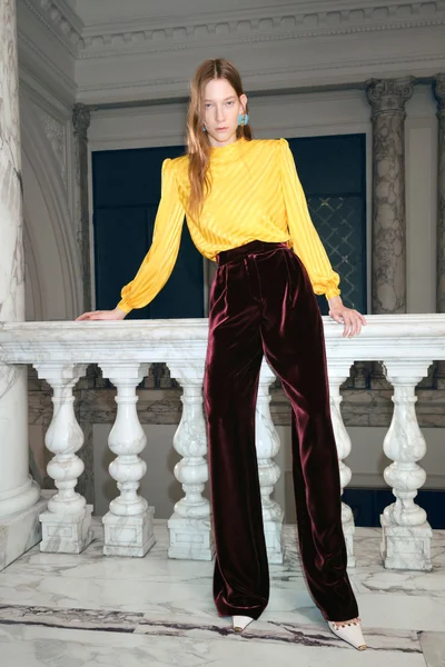Look 2